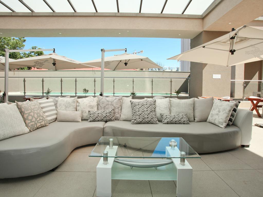 Luxurious Sandton Skye Apartment Экстерьер фото