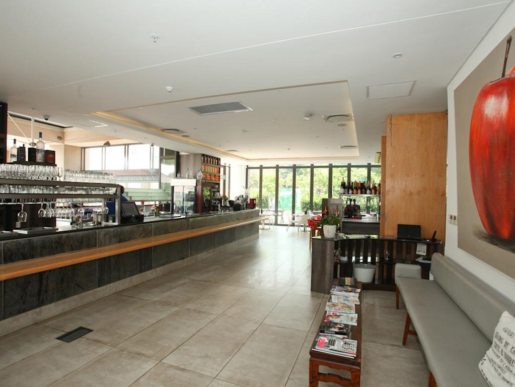 Luxurious Sandton Skye Apartment Экстерьер фото