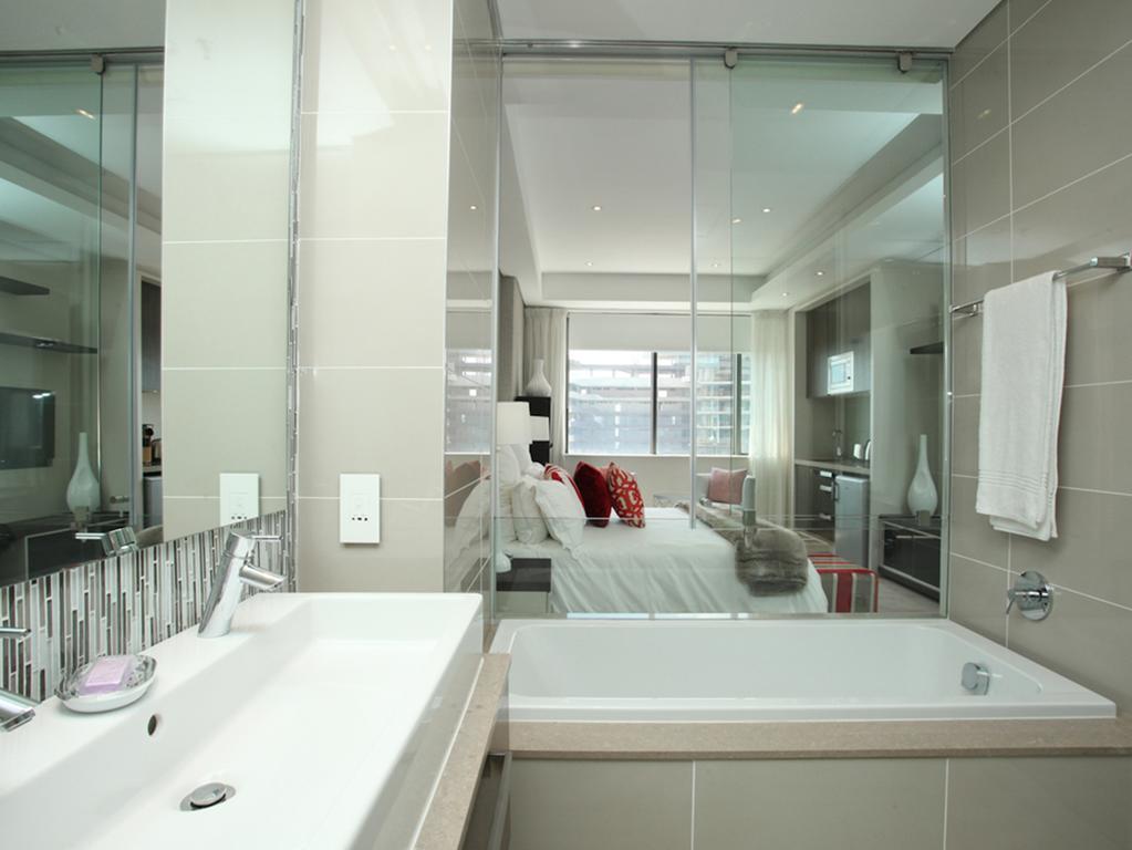 Luxurious Sandton Skye Apartment Экстерьер фото